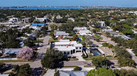 2079 Hibiscus St, Sarasota, FL 34239