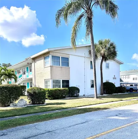 5970 21st St N #3, Saint Petersburg, FL 33714