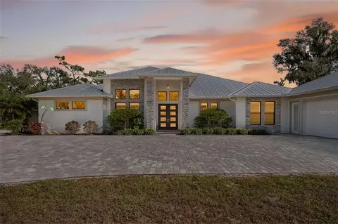 8015 High Oaks Trl, Myakka City, FL 34251