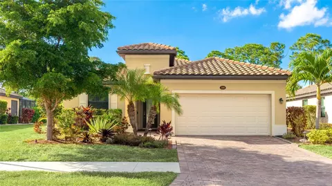 12880 Cinqueterre Dr, Venice, FL 34293