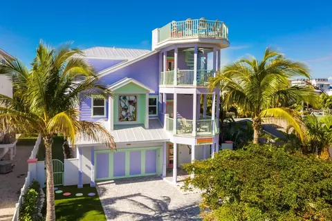 112 Mangrove Ave, Anna Maria, FL 34216