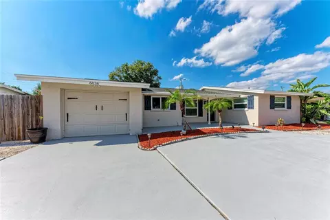 6036 Hopkins Dr N, Bradenton, FL 34207