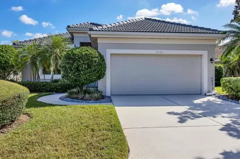5131 97th St E, Bradenton, FL 34211
