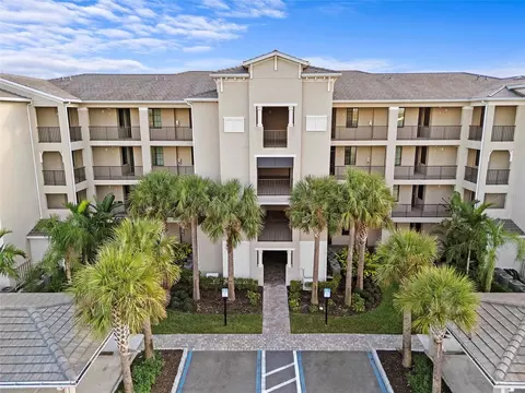 18114 Gawthrop Dr #105, Bradenton, FL 34211