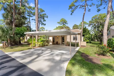 4767 Village Gardens Dr #94, Sarasota, FL 34234
