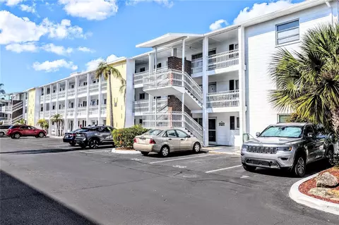 1581 Leisure Dr #M7, Bradenton, FL 34207