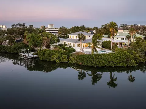 1718 Bay St, Sarasota, FL 34236