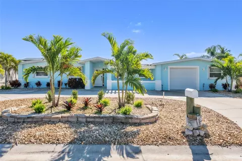 513 71st St, Holmes Beach, FL 34217
