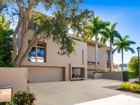 1404 Kenilworth St, Sarasota, FL 34231