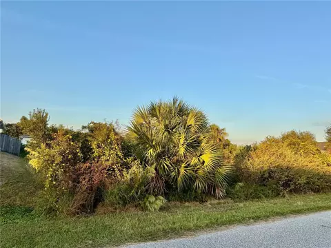 Lenape Lane, North Port, FL 34291
