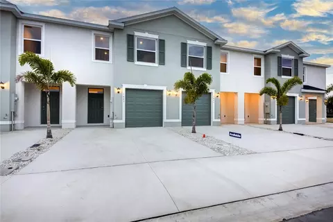 1639 E Bay St, Sarasota, FL 34238