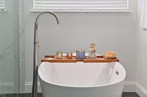 Bath - 2811 130th Ave E, Parrish, FL 34219 photo 7 of 12