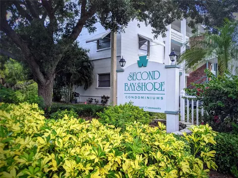 5862 Welcome Rd #J-25, Bradenton, FL 34207