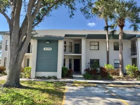 4330 47th Ave W #202, Bradenton, FL 34210