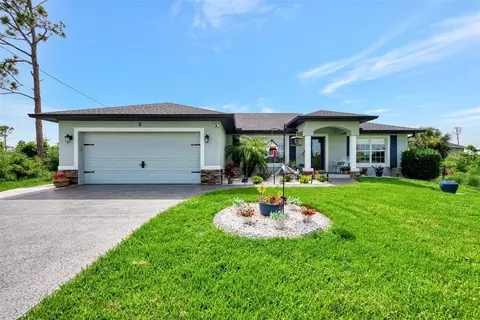 Exterior - 8 Amidship Rd, Placida, FL 33946 photo 2 of 12