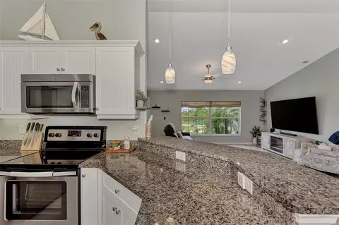Kitchen - 8 Amidship Rd, Placida, FL 33946 photo 4 of 6