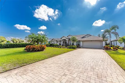 290 Rotonda Blvd E, Rotonda West, FL 33947