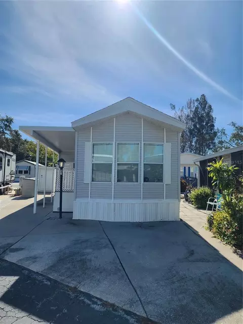 1674 University Pkwy #52, Sarasota, FL 34243