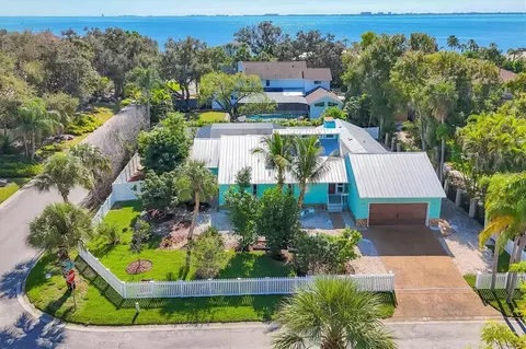 3804 Bayside Cir, Bradenton, FL 34210