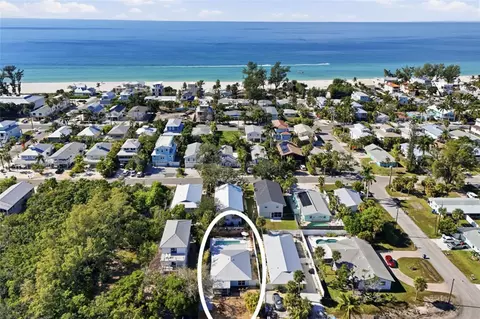 2812 Avenue B, Holmes Beach, FL 34217