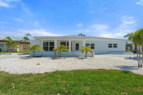 6715 Georgia Ave, Bradenton, FL 34207