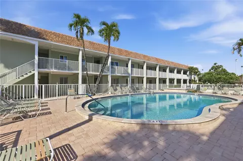 7100 Gulf Dr #106, Holmes Beach, FL 34217