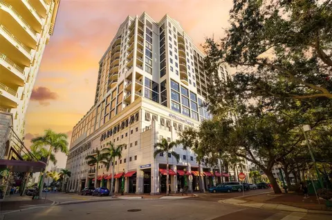 50 Central Ave #14D, Sarasota, FL 34236
