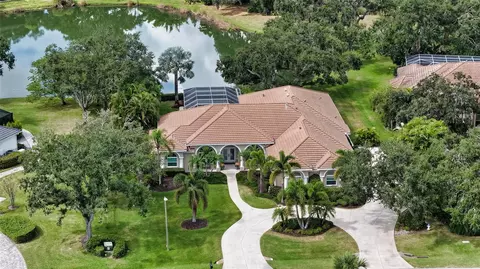 1994 Tom Morris Dr, Sarasota, FL 34240