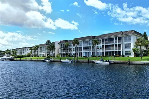 4360 Chatham Dr #F204, Longboat Key, FL 34228