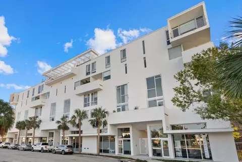1350 5th St #306, Sarasota, FL 34236