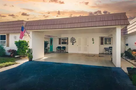 5486 Riverbluff Cir #V-24, Sarasota, FL 34231