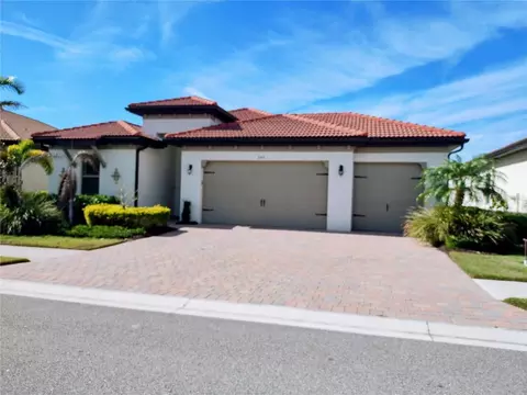 649 Maraviya Blvd, Nokomis, FL 34275