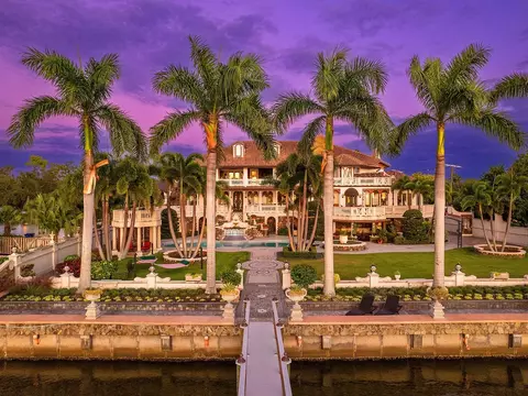 1310 S Lake Shore Dr, Sarasota, FL 34231