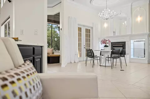 Dining - 13609 18th Pl E, Bradenton, FL 34212 photo 6 of 8