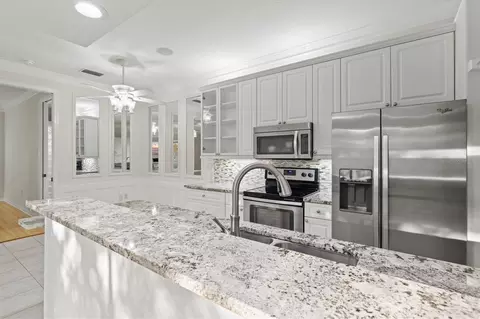 Kitchen - 13609 18th Pl E, Bradenton, FL 34212 photo 15 of 18