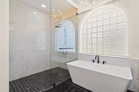 Bath - 13609 18th Pl E, Bradenton, FL 34212 photo 6 of 7