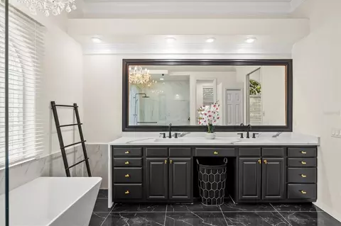 Bath - 13609 18th Pl E, Bradenton, FL 34212 photo 5 of 7