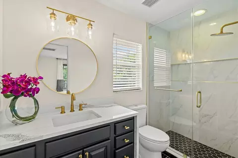 Bath - 13609 18th Pl E, Bradenton, FL 34212 photo 1 of 7