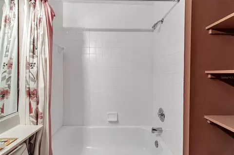 Bath - 4115 Putter Pl #4115, Bradenton, FL 34203 photo 5 of 5