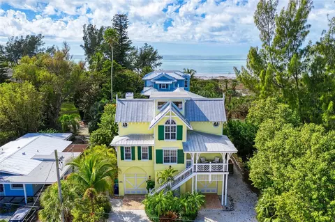 705 N Shore Dr, Anna Maria, FL 34216
