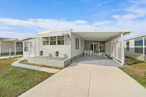 43 Edessa Dr, Palmetto, FL 34221