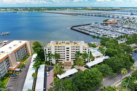 1510 1st Ave W #205, Bradenton, FL 34205