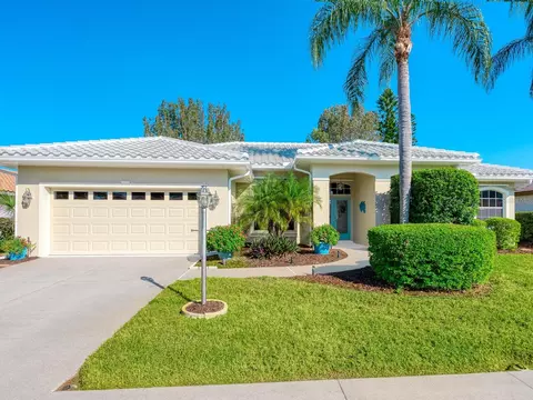 4467 Golden Lake Dr, Sarasota, FL 34233