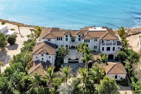 7366 Point Of Rocks Rd, Sarasota, FL 34242