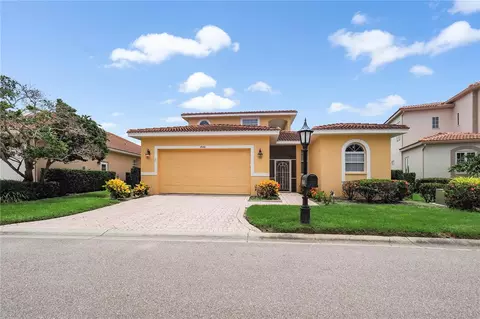 4541 Murcia Blvd #11, Sarasota, FL 34238