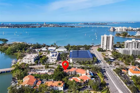 800 Hudson Ave #106, Sarasota, FL 34236