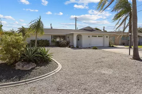 325 Fiesole St, Venice, FL 34285