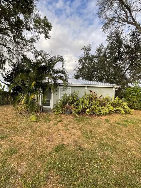 1030 SW Palm Dr, Arcadia, FL 34266