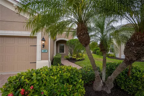 1387 Backspin Dr, Englewood, FL 34223