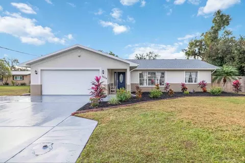 5504 18th Ave E, Bradenton, FL 34208